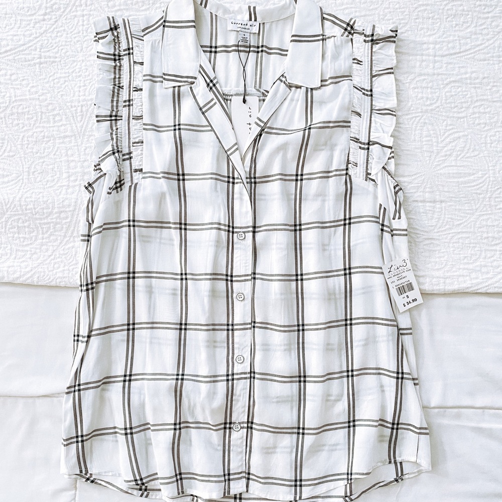 Button up, sleeveless top